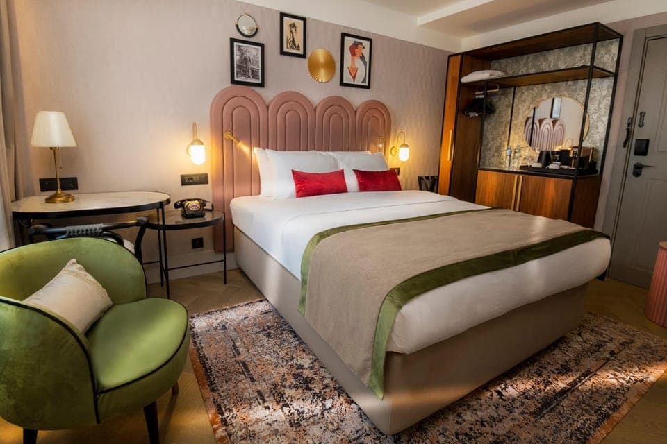 Photo of the whole room