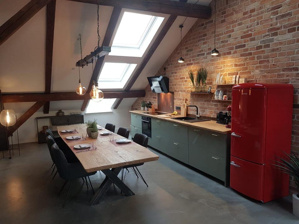 Kitchen or kitchenette