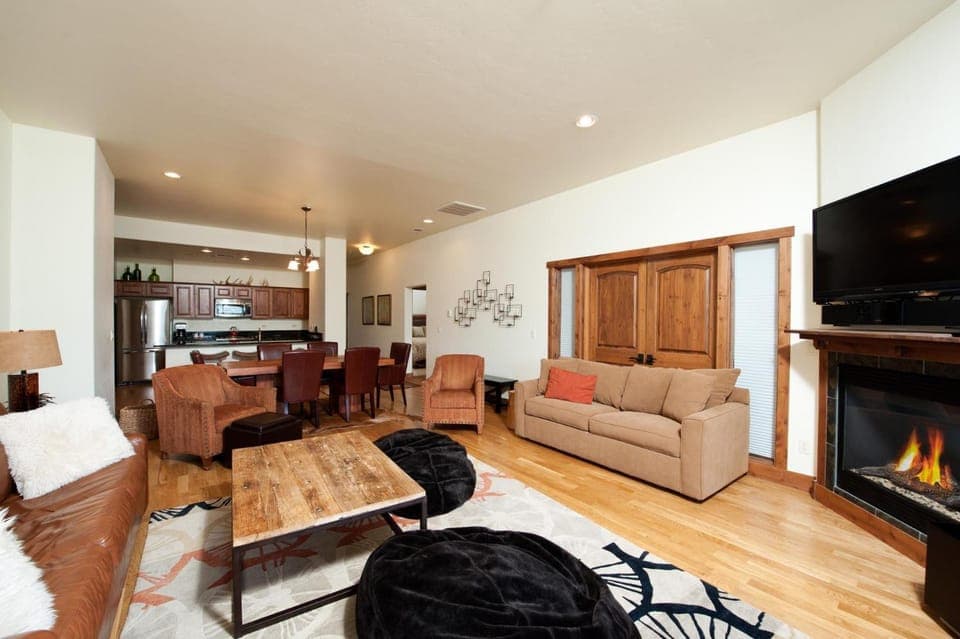 Peregrine Point 306 House in Purgatory