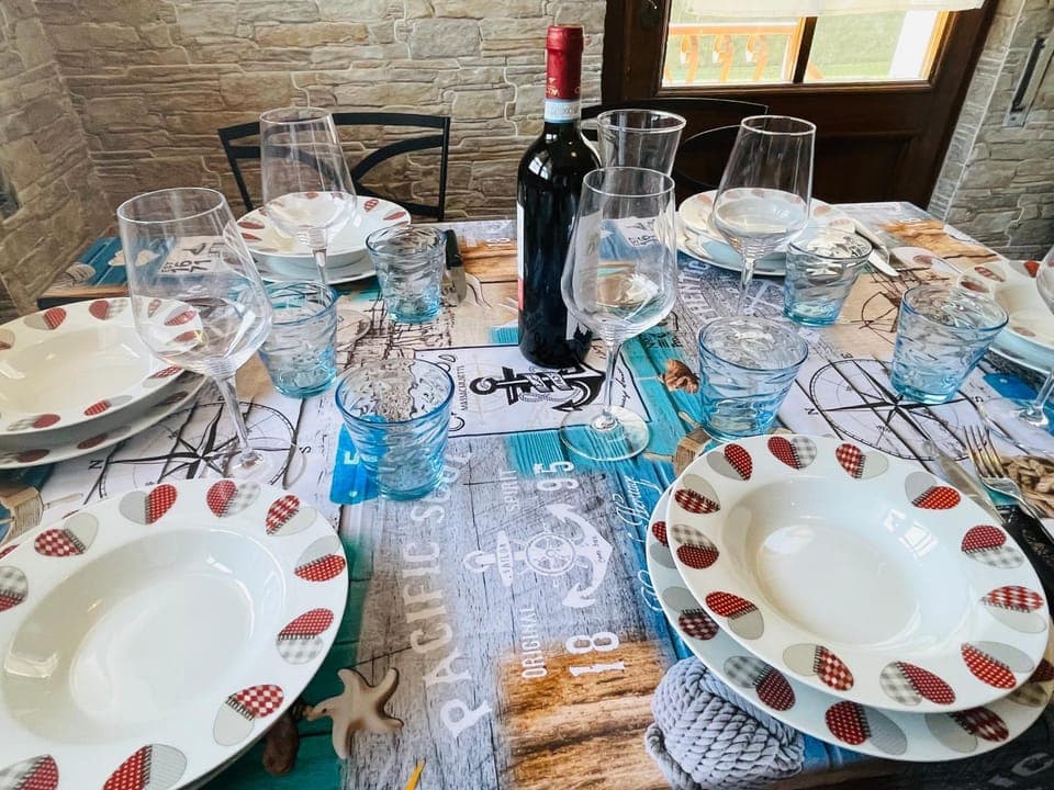 Property building, Food and drinks, Food, Breakfast, Drinks