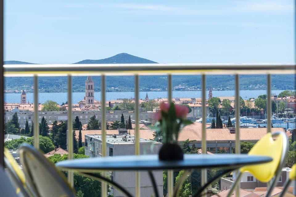Balcony/Terrace, City view, Sea view