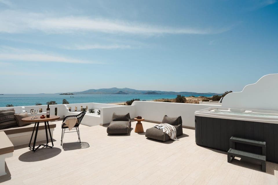 Nearby landmark, Staff, Spring, Day, Night, People, Summer, View (from property/room), Balcony/Terrace, Other, Decorative detail, Seating area, Autumn, Text overlay, Guests, Garden view, Landmark view, Mountain view, Sea view, Sea view, Area and facilities, Drinks, Alcoholic drinks, Seasons, Time of day, Sunrise, Sunset, children, young children, older children, group of guests, Family, flat iron, furniture, hair dryier, internet, locker, room service, safe, soundproof, sunbed, sunbed, towels, VIP, wedding, air conditioner