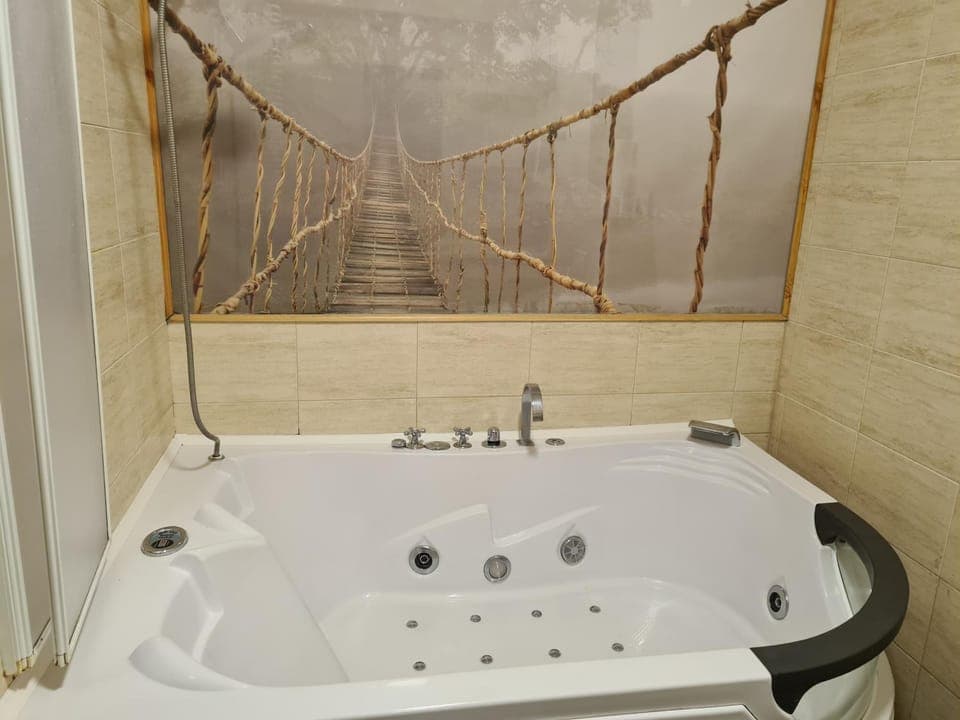 Hot Tub, Massage, Bathroom, Bath