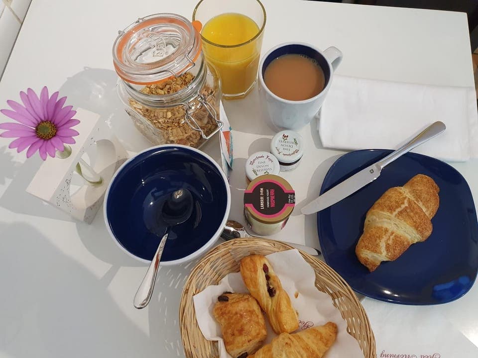 Breakfast, Breakfast