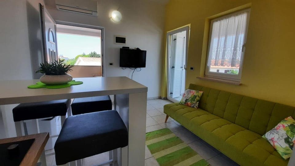 TV and multimedia, Living room, Seating area