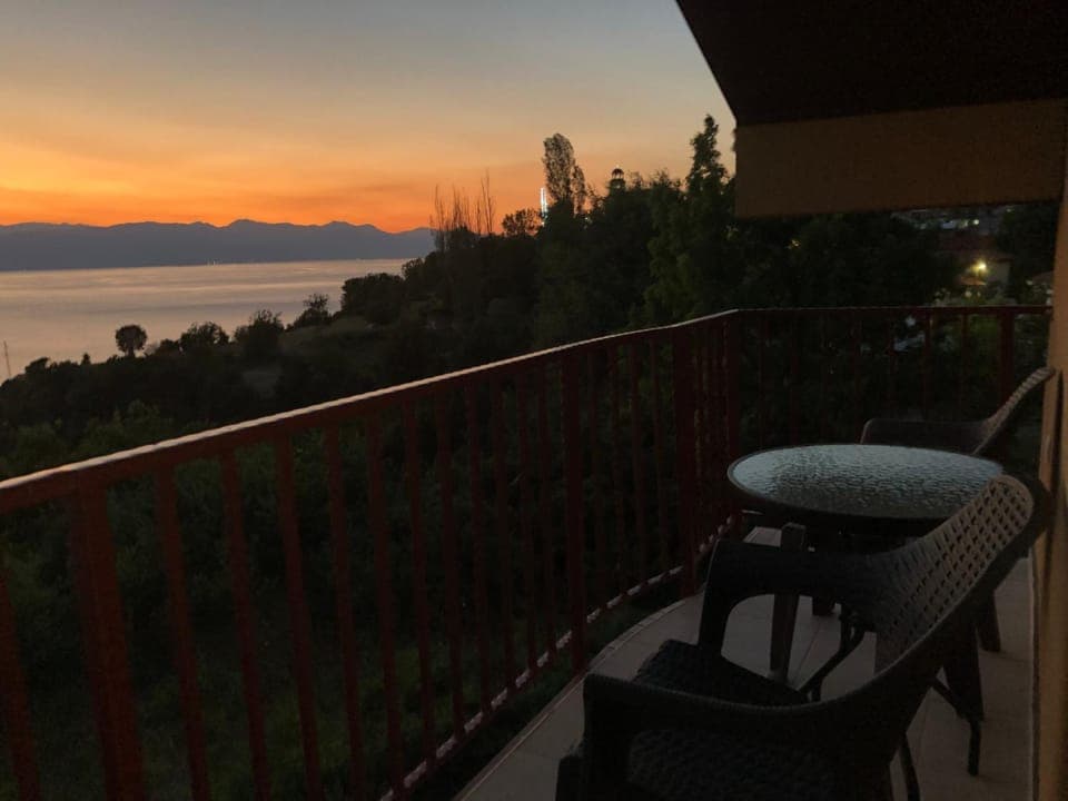 Natural landscape, View (from property/room), Balcony/Terrace, Lake view