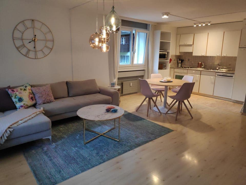 Living room, Seating area, Dining area, kitchen