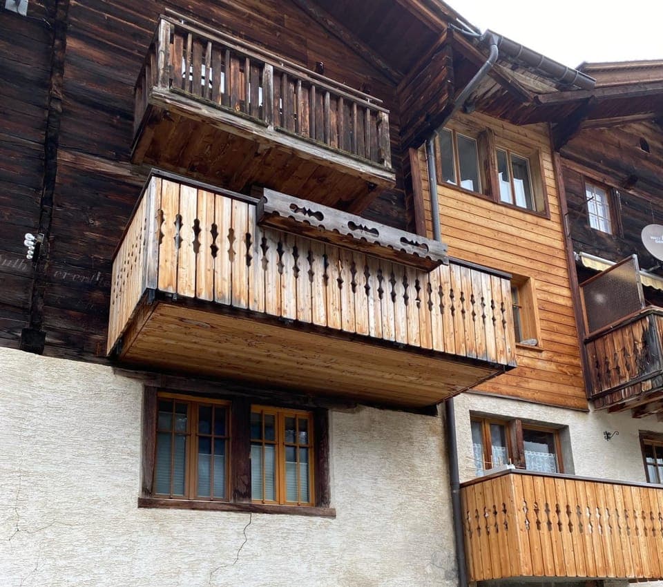 Property building, Balcony/Terrace