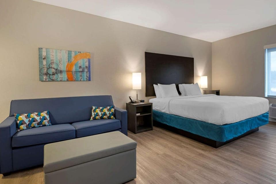 Photo of the whole room, On site