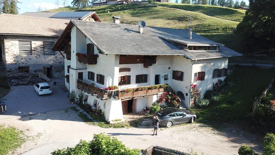 Property building, Bird's eye view