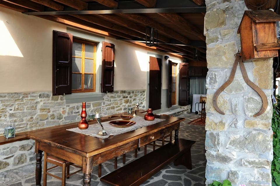 Facade/entrance, Other, Decorative detail, Internal: Not applicable to any particular room