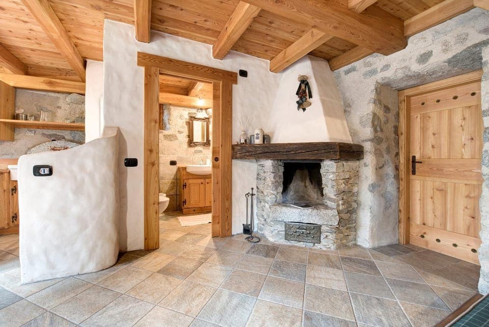 Property building, Living room