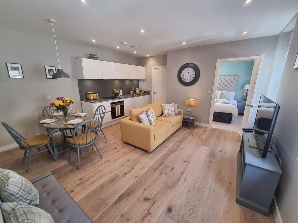 Kitchen or kitchenette, Living room, Dining area