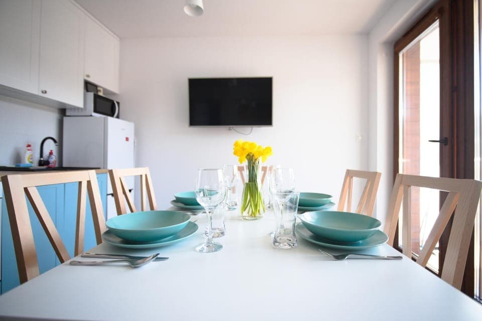 Communal lounge/ TV room, TV and multimedia, Kitchen or kitchenette, Dining area