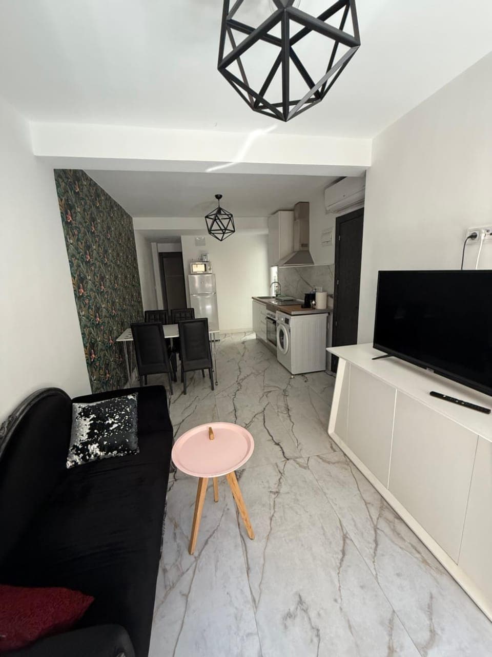 Communal lounge/ TV room, Living room, Seating area, Dining area