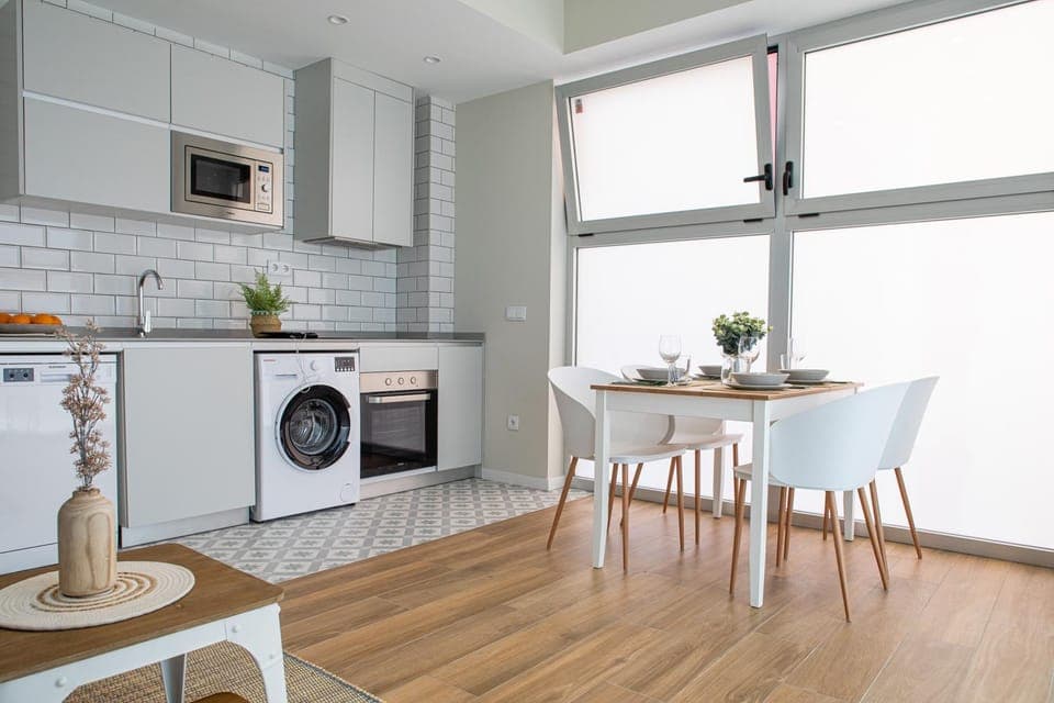 dishwasher, minibar, pet friendly, stove, dryer