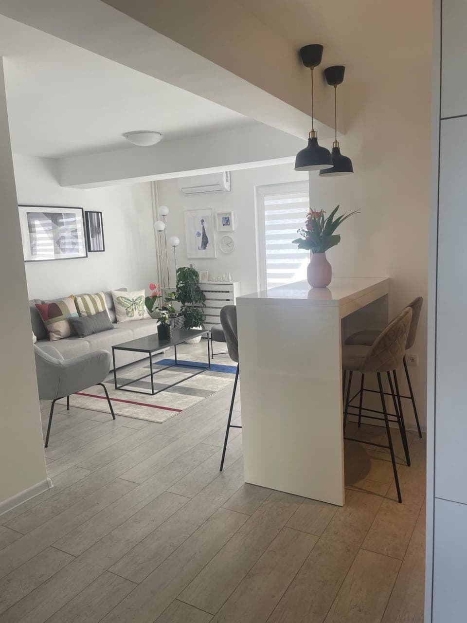 Lounge or bar, Seating area