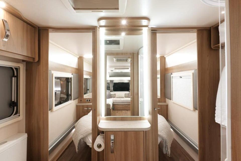 Property building, Photo of the whole room, Bedroom