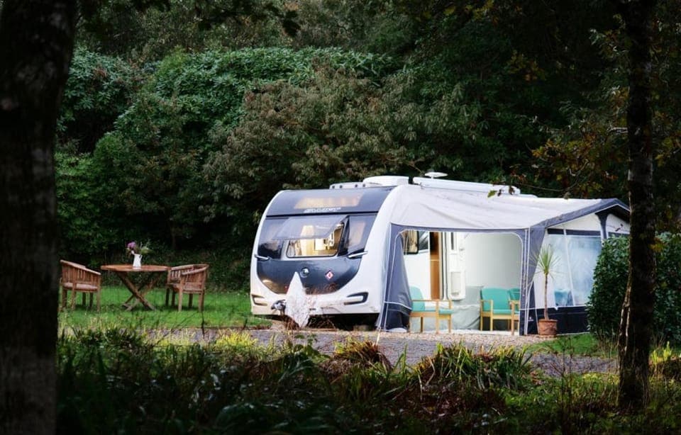 Property building, Natural landscape, Garden view