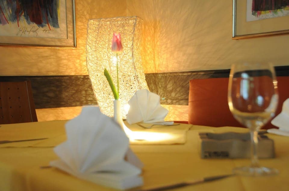 Restaurant/places to eat, TV and multimedia, Coffee/tea facilities, Kitchen or kitchenette, Food, Drinks