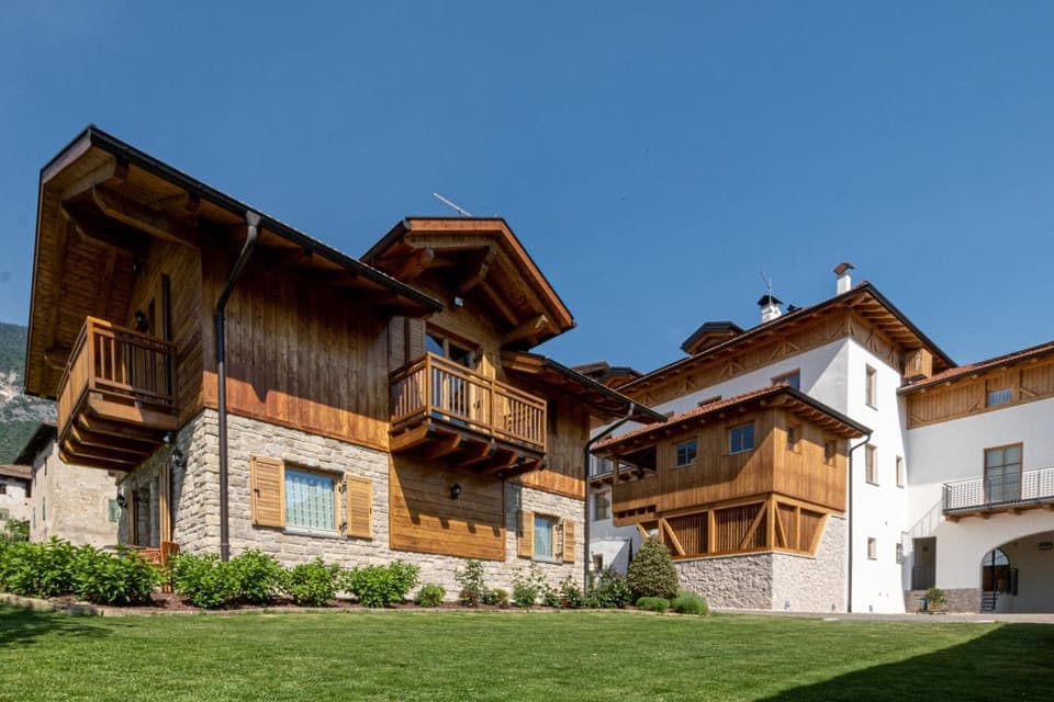 Property building, Spring