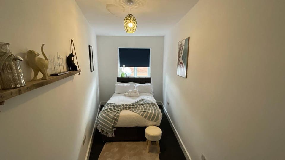 Bed, Photo of the whole room, Bedroom, internet, towels