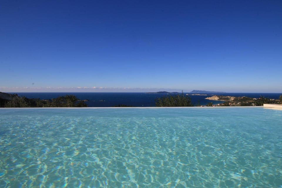 View (from property/room), Sea view, Swimming pool