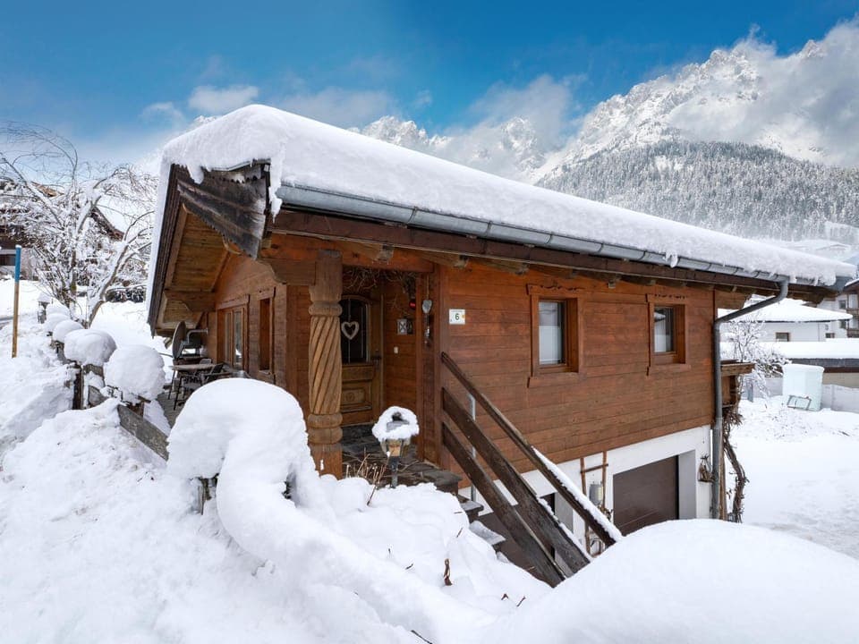 Property building, Day, Winter