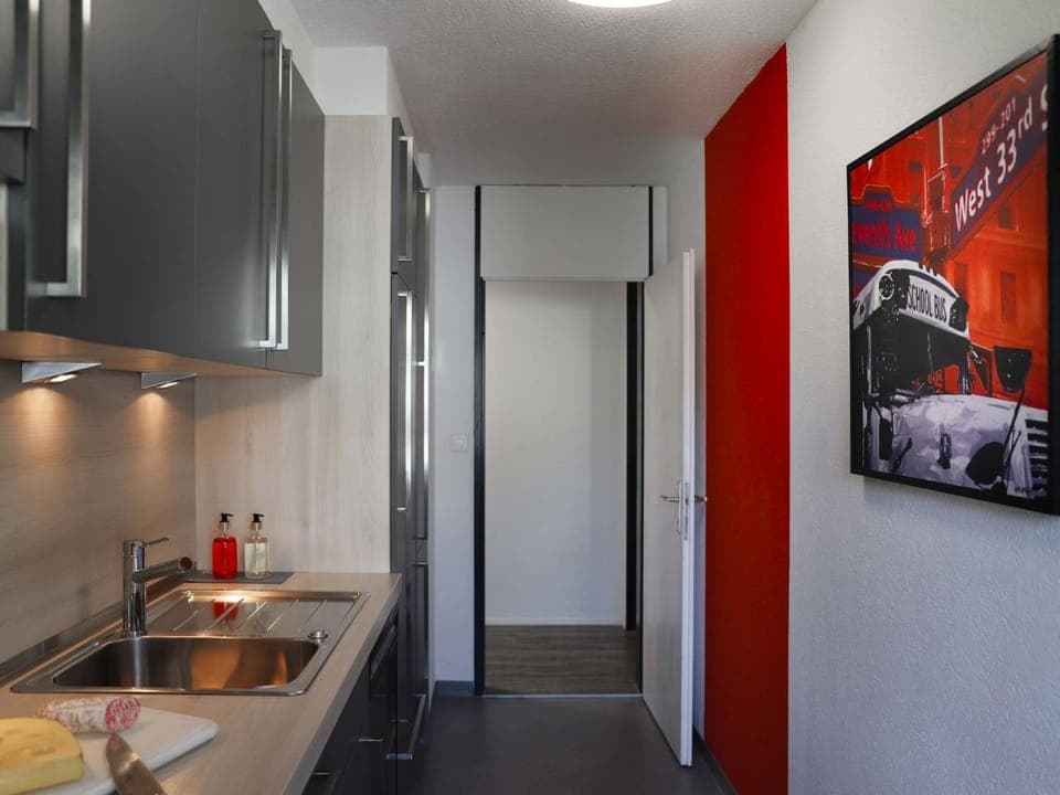 Kitchen or kitchenette