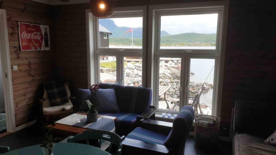 View (from property/room), Living room, Seating area