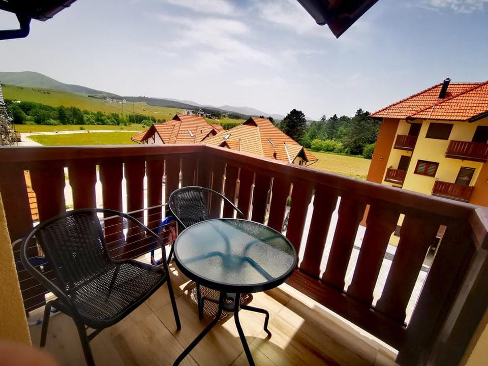 Balcony/Terrace, Garden view