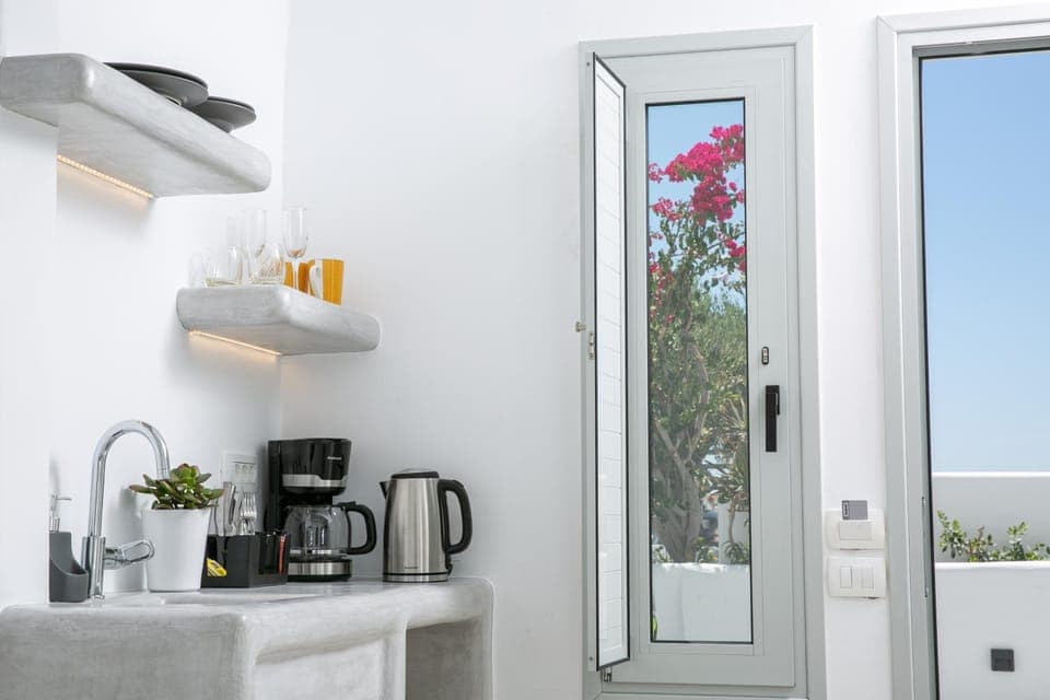 Coffee/tea facilities, Kitchen or kitchenette