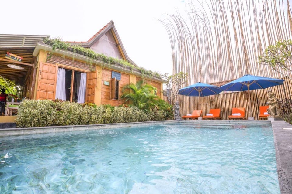 Property building, Garden view, Swimming pool