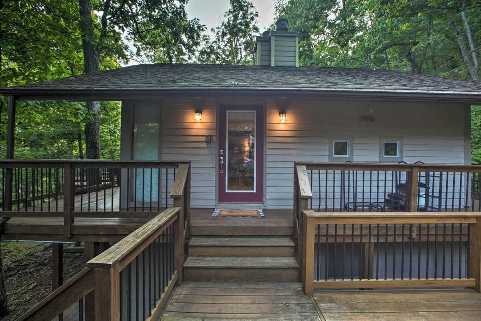 Cozy 'Hillside Hideaway' in Wintergreen Resort! House in Massies Mill