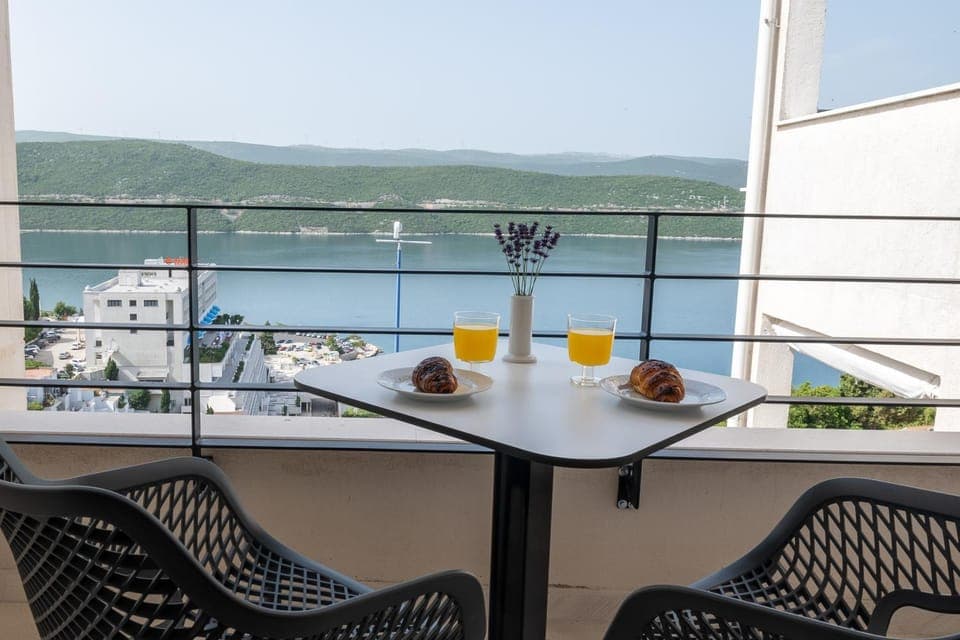 Balcony/Terrace, Sea view, Drinks