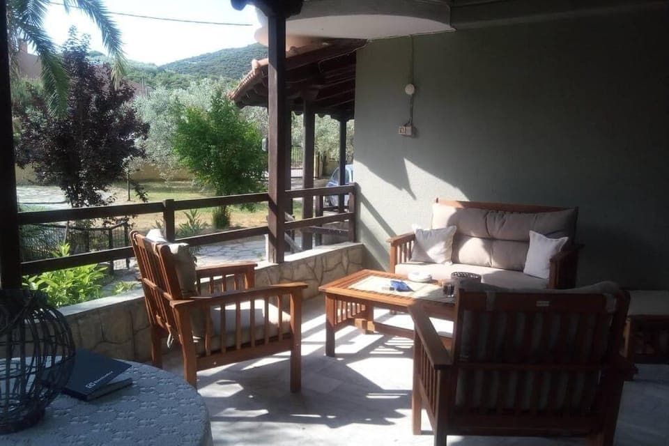 Balcony/Terrace, Certificate/Award