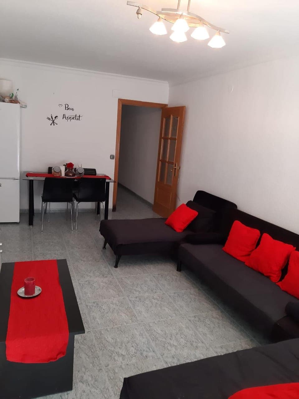 Communal lounge/ TV room