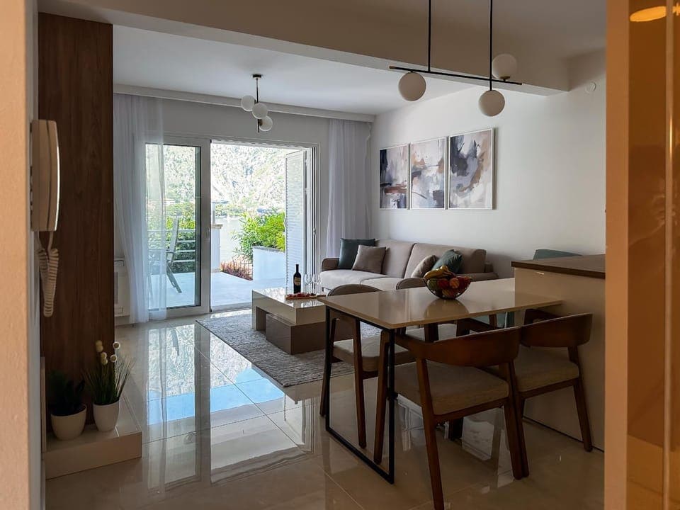 Living room, Seating area, Dining area, Sea view