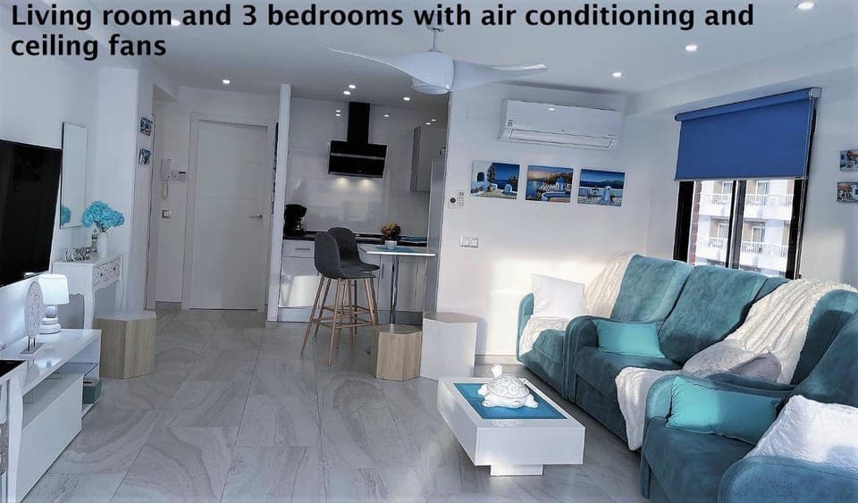 TV and multimedia, Living room, Seating area, air conditioner