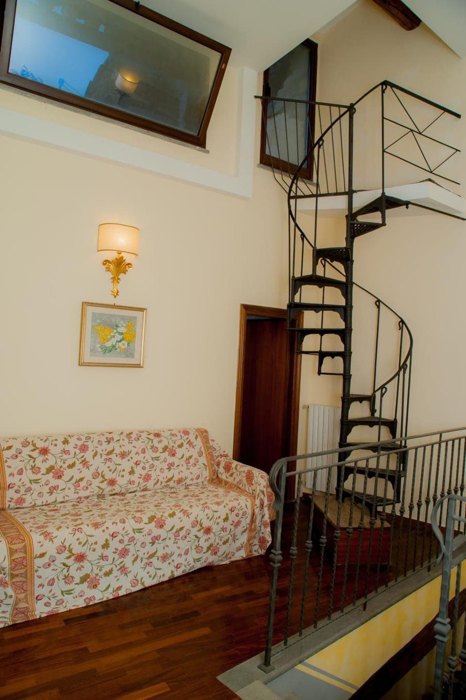 Communal lounge/ TV room, Bed