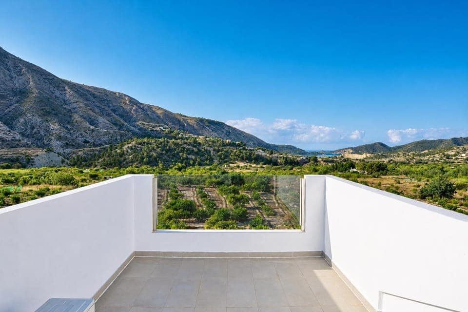 Balcony/Terrace, Mountain view