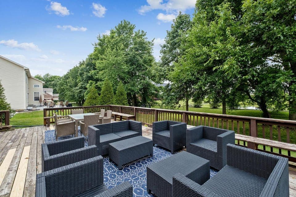Incredibly Spacious Carmel Home with Fully Equipped Kitchen - 4700 Sq Ft! Sleeps 15! Pet Friendly! home House in Carmel