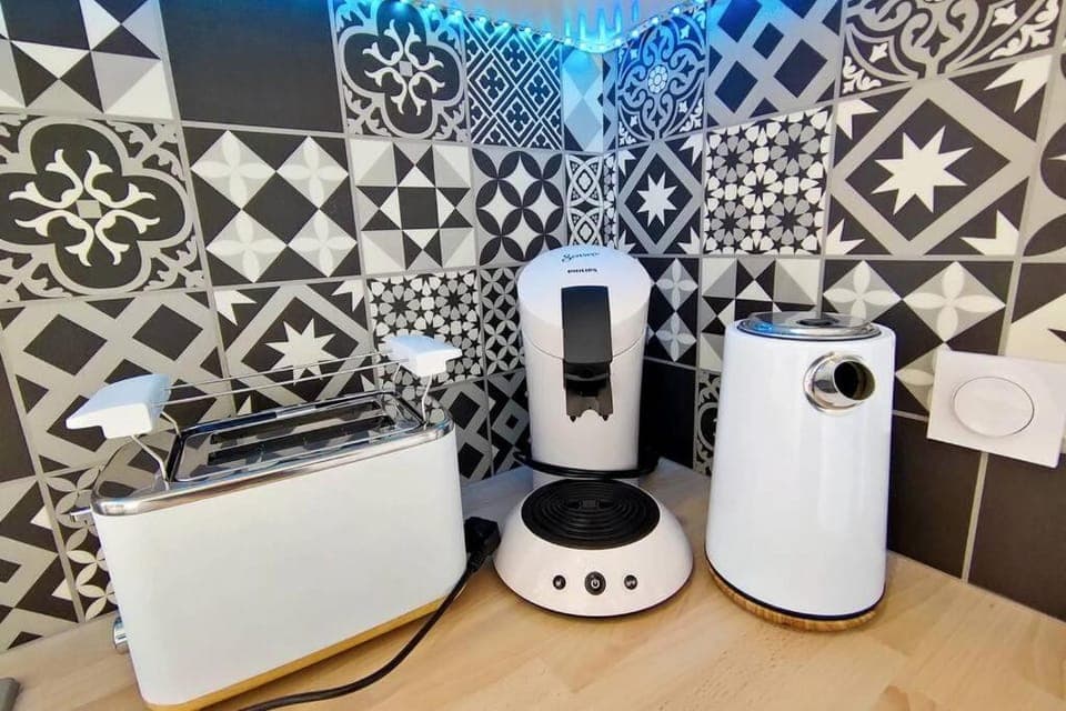 Coffee/tea facilities, Kitchen or kitchenette, toaster