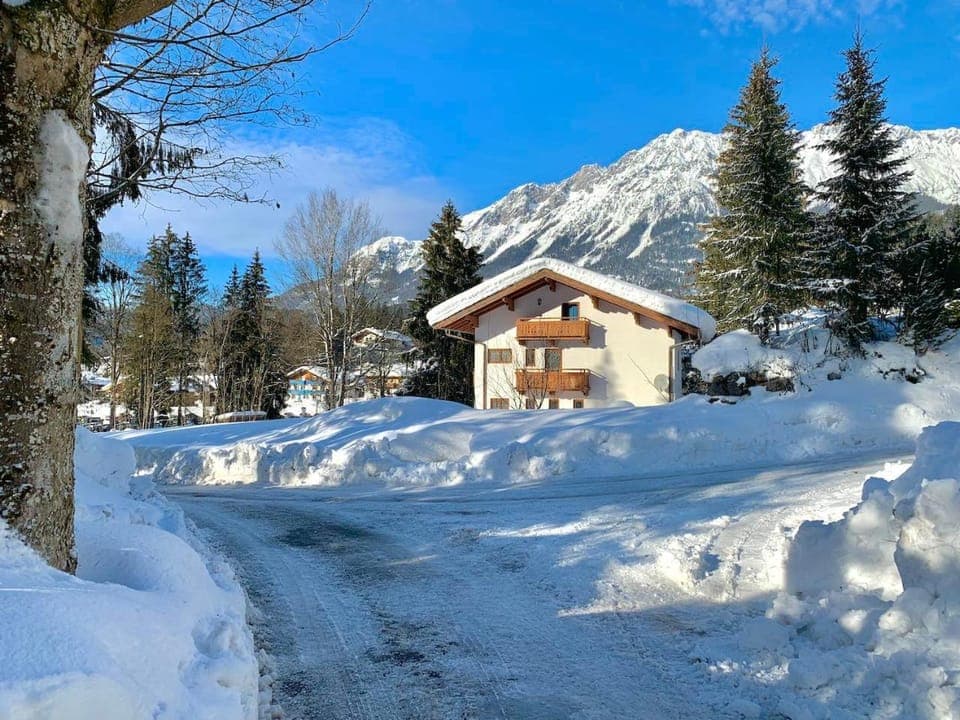 Property building, Winter