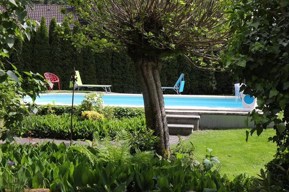 Garden, Swimming pool, sunbed