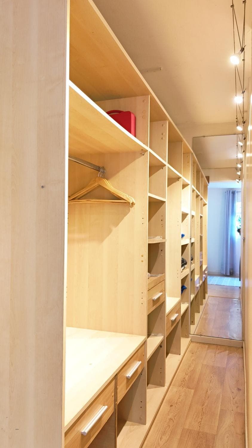 wardrobe