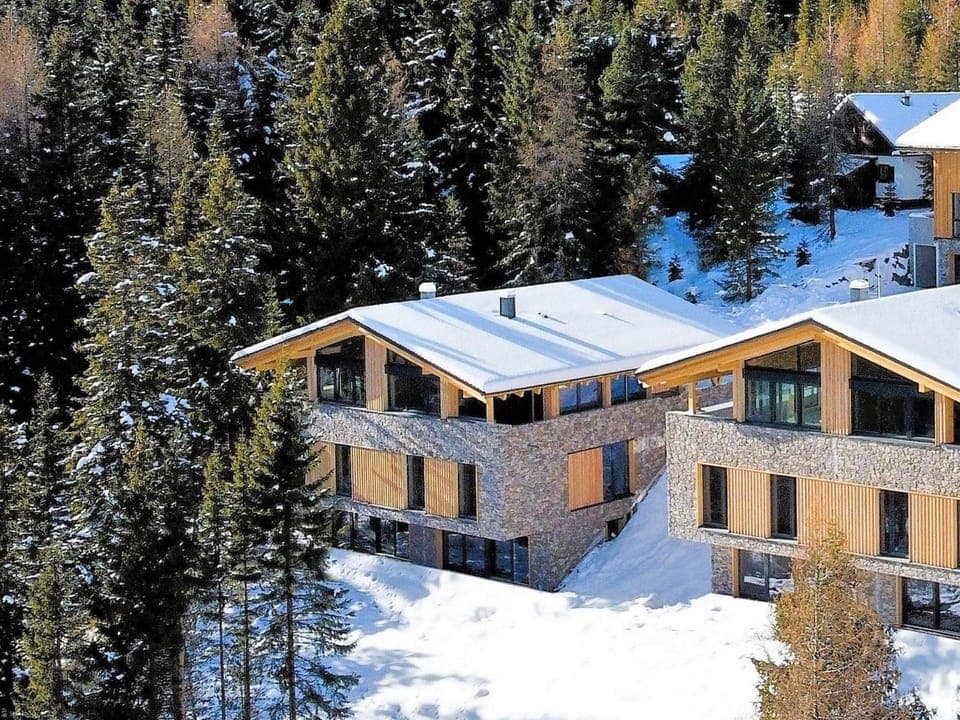 Property building, Winter