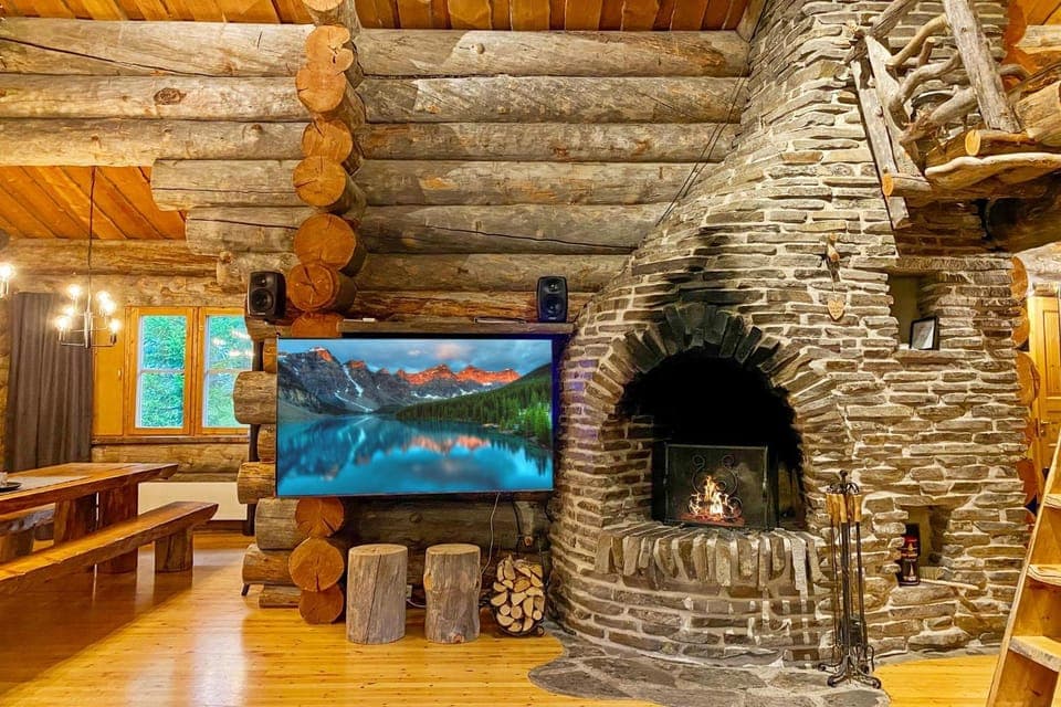 Communal lounge/ TV room