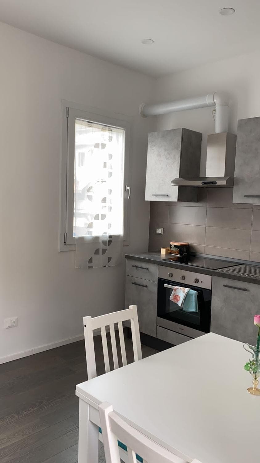 Kitchen or kitchenette, Breakfast