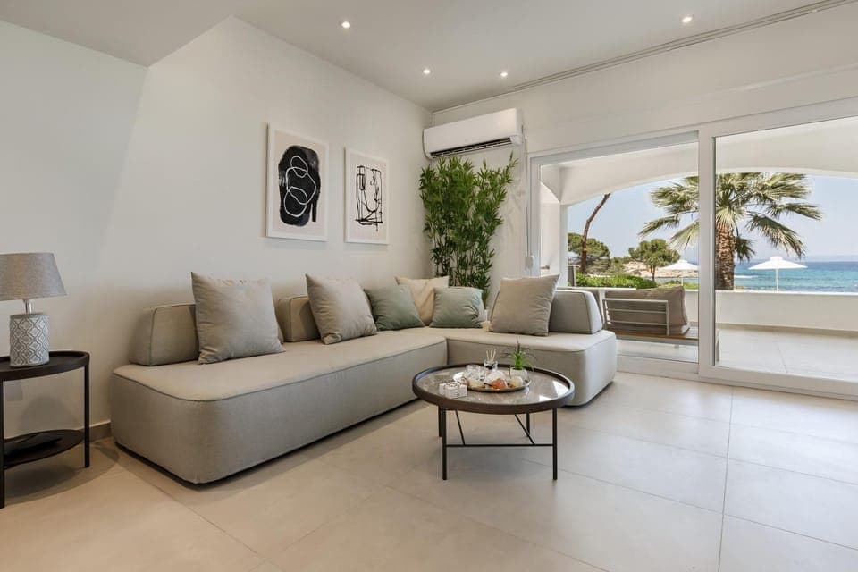 Living room, Sea view